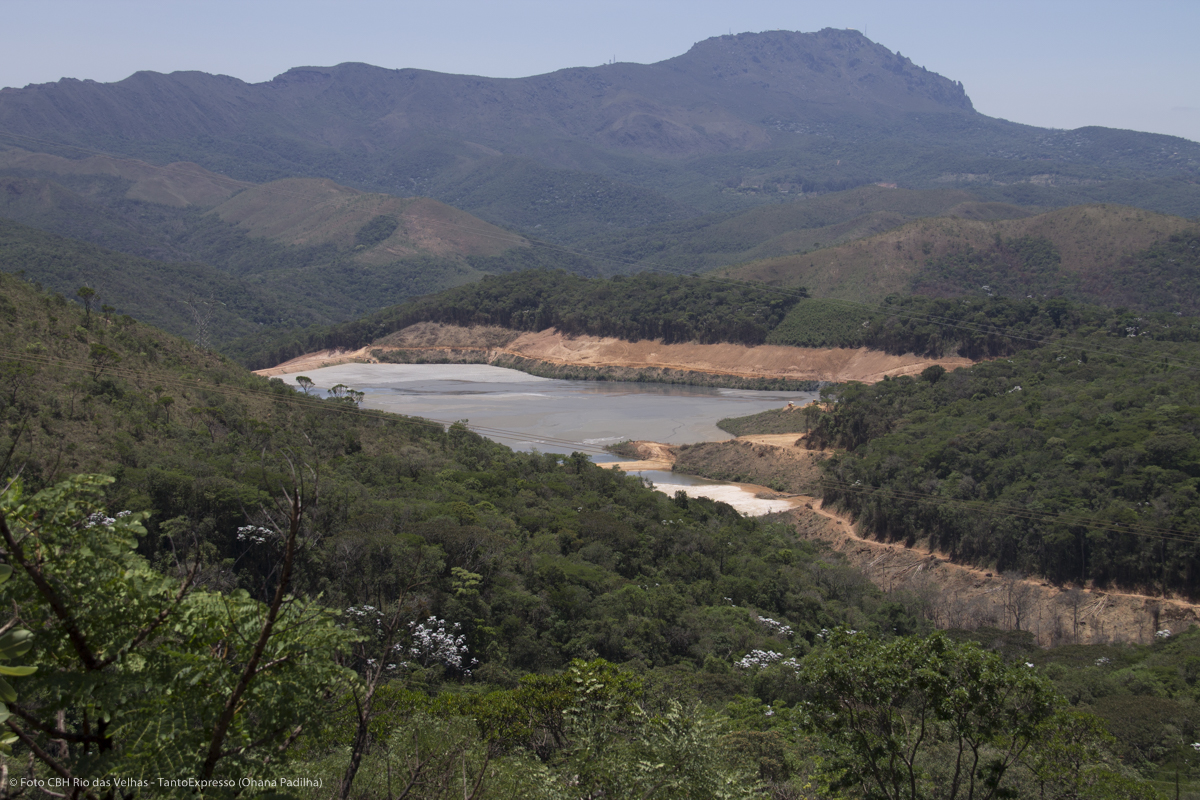 DECISÃO: Determinada a demolição de barragem construída irregularmente em área de preservação permanente na região da Serra da Canastra