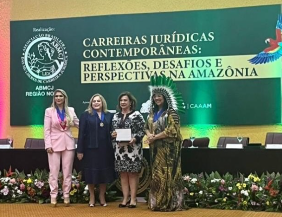 INSTITUCIONAL: Desembargadora federal Gilda Sigmaringa Seixas participa de Encontro Jurídico em Manaus