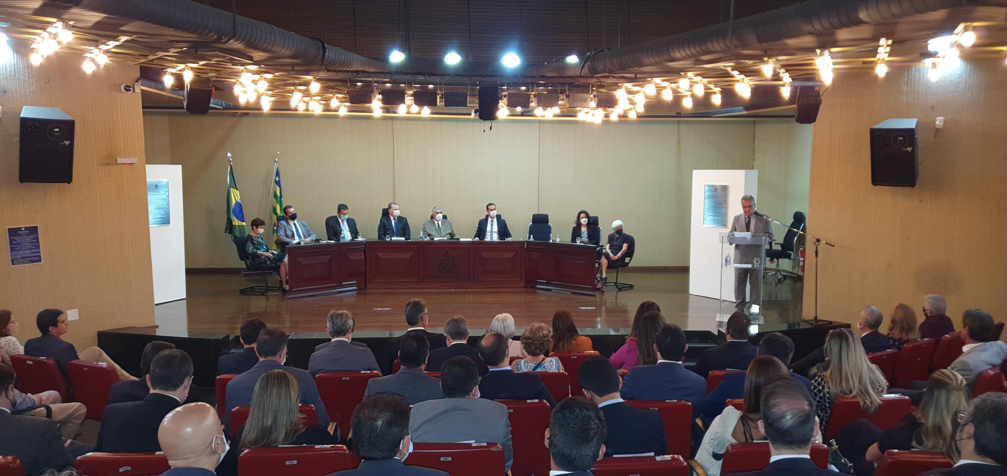 INSTITUCIONAL: Presidente do TRF1 participa de homenagens a magistrados na SJGO