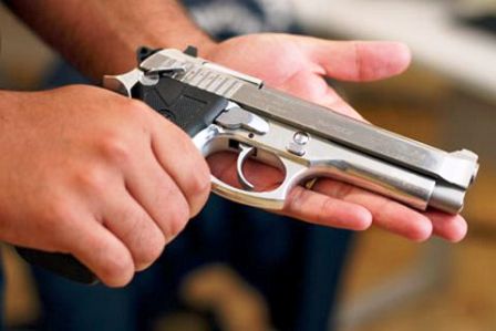 DECISÃO: Negado a policial o direito de adquirir arma de fogo por ausência de idoneidade