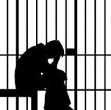 DECISÃO: Comunicação entre preso e advogado em sala do presídio com divisórias não viola direitos do preso