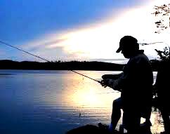 DECISÃO: Mantida multa a pescador por utilizar na atividade petrecho não permitido