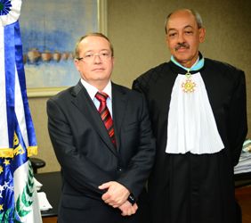 Juiz João Luiz de Sousa toma posse como desembargador federal do TRF1