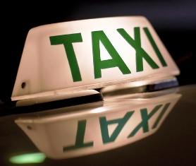 DECISÃO: Aquisição de automóvel de motorista profissional pra exercer atividade de taxista permite isenção de IPI