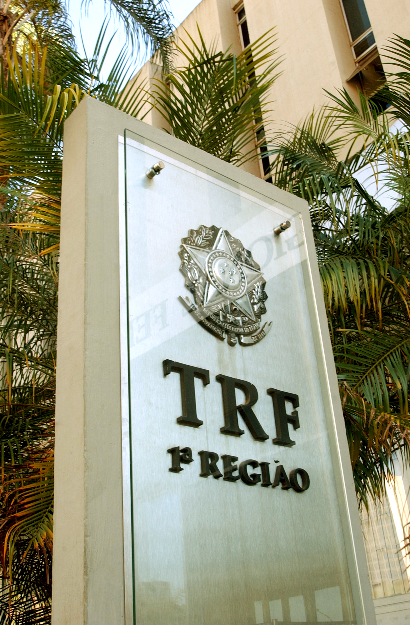 INSTITUCIONAL: TRF1 suspende atividades durante a Semana Santa