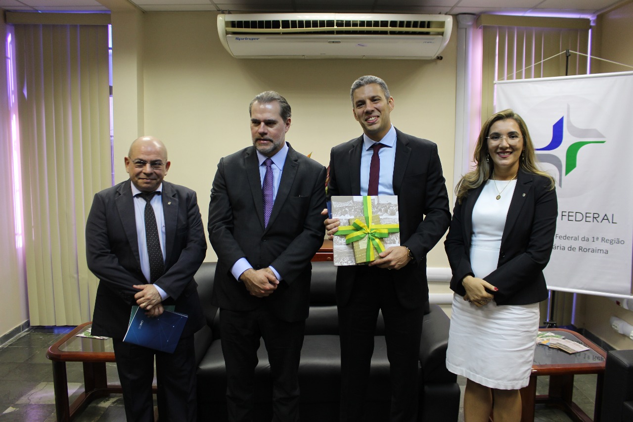 INSTITUCIONAL: Ministro Dias Toffoli visita Seção Judiciária de Roraima