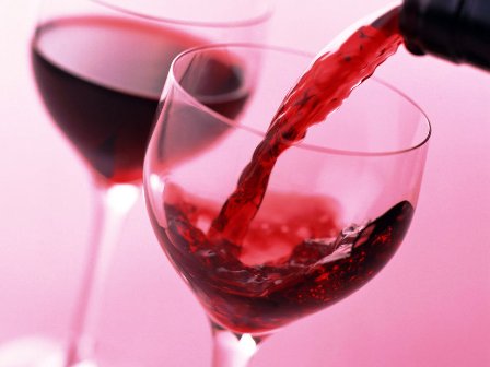 É ilegal a exigência de selo de controle especial para a liberação do comércio de vinhos importados