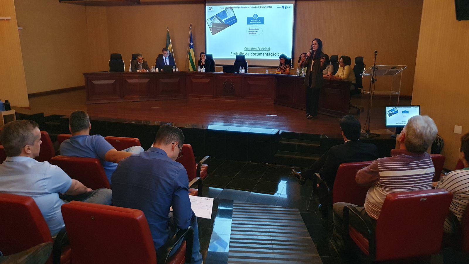 INSTITUCIONAL: Justiça Federal de Goiás recebe técnicos do CNJ, TSE e PNUD para tratar da identificação de pessoas sob custódia