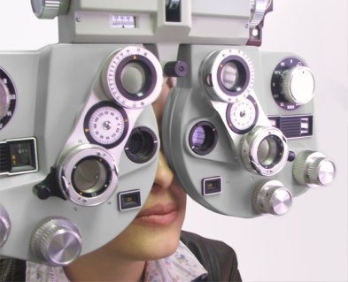 Optometrista não pode exercer a medicina na área de oftalmologia