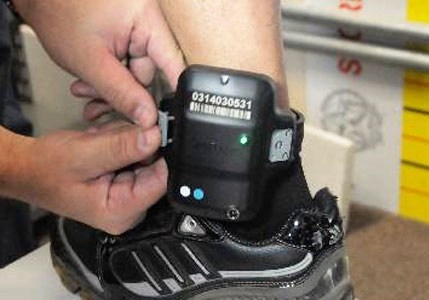DECISÃO: Negado pedido de retirada de tornozeleira eletrônica de homem condenado por crime de contrabando
